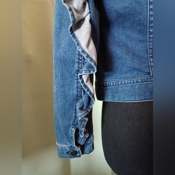 H&M Divided Denim Jean Jacket with Ruffle Detail - Picture 7 of 11